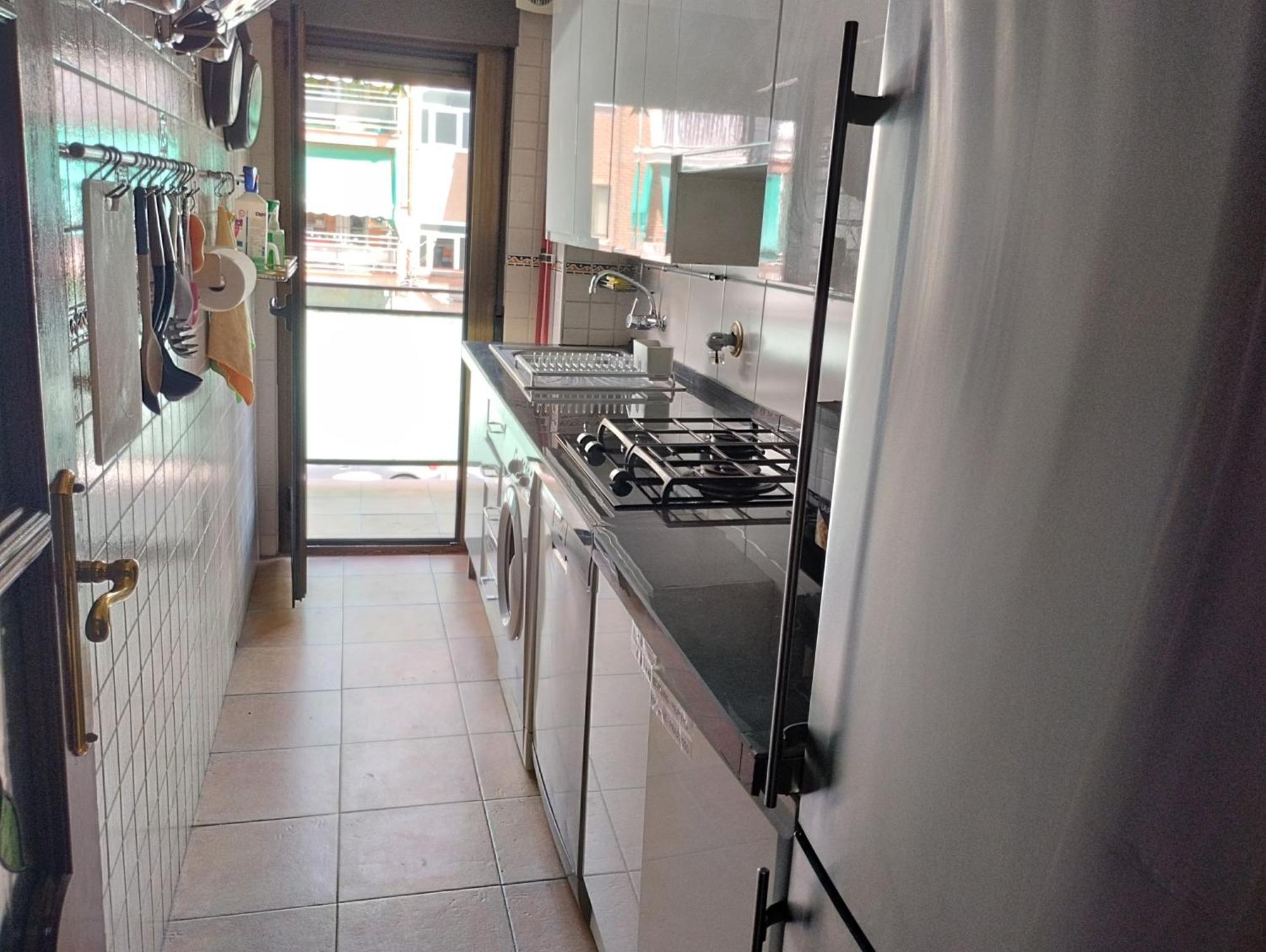Habitaciones Individuales En Apartamento Madrid Eksteriør bilde