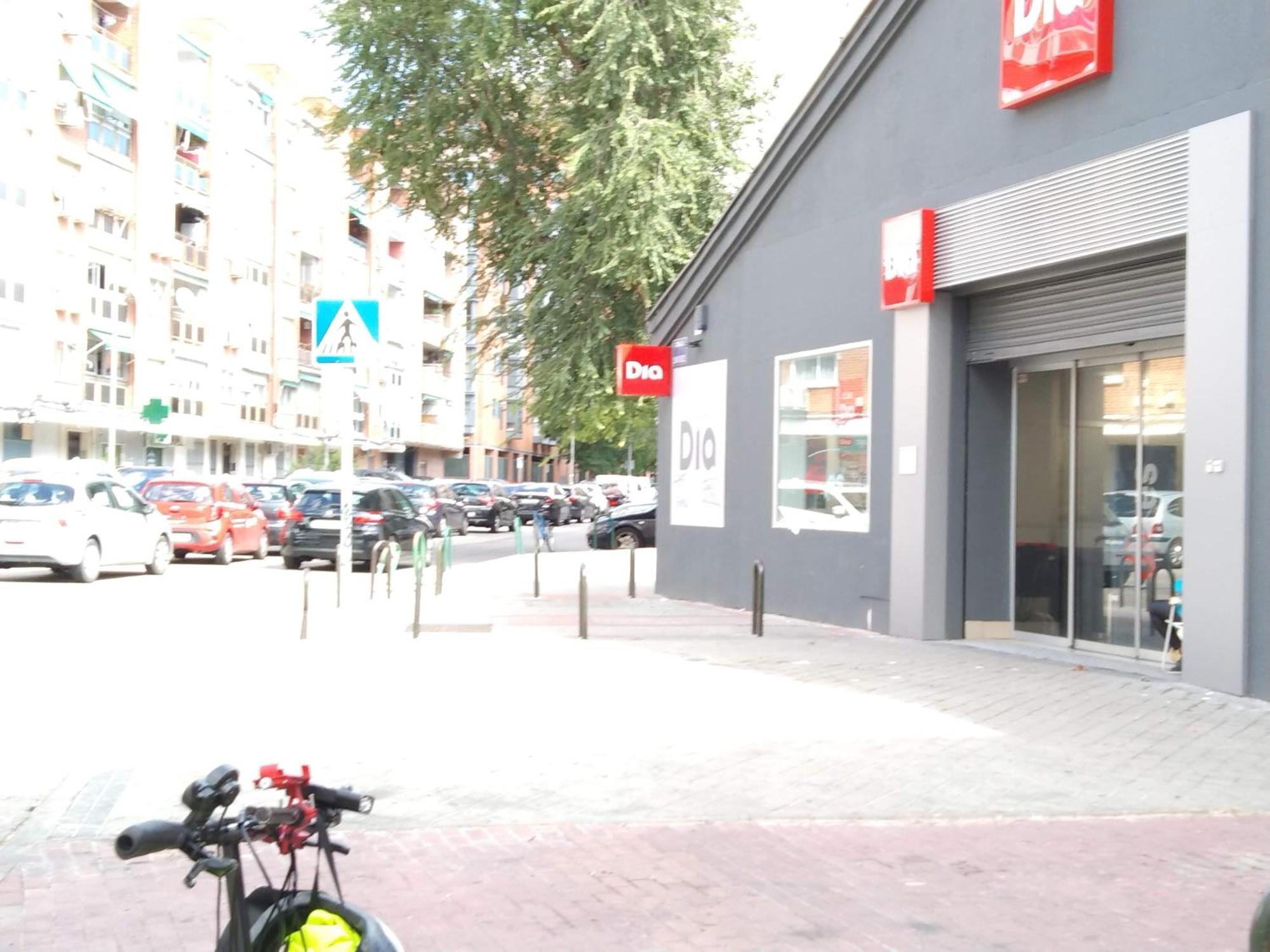 Habitaciones Individuales En Apartamento Madrid Eksteriør bilde