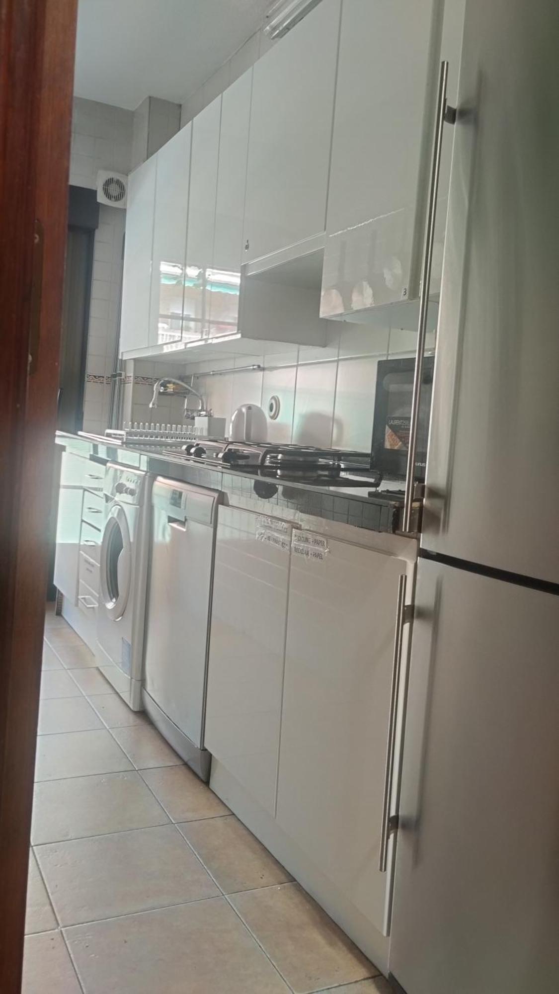 Habitaciones Individuales En Apartamento Madrid Eksteriør bilde