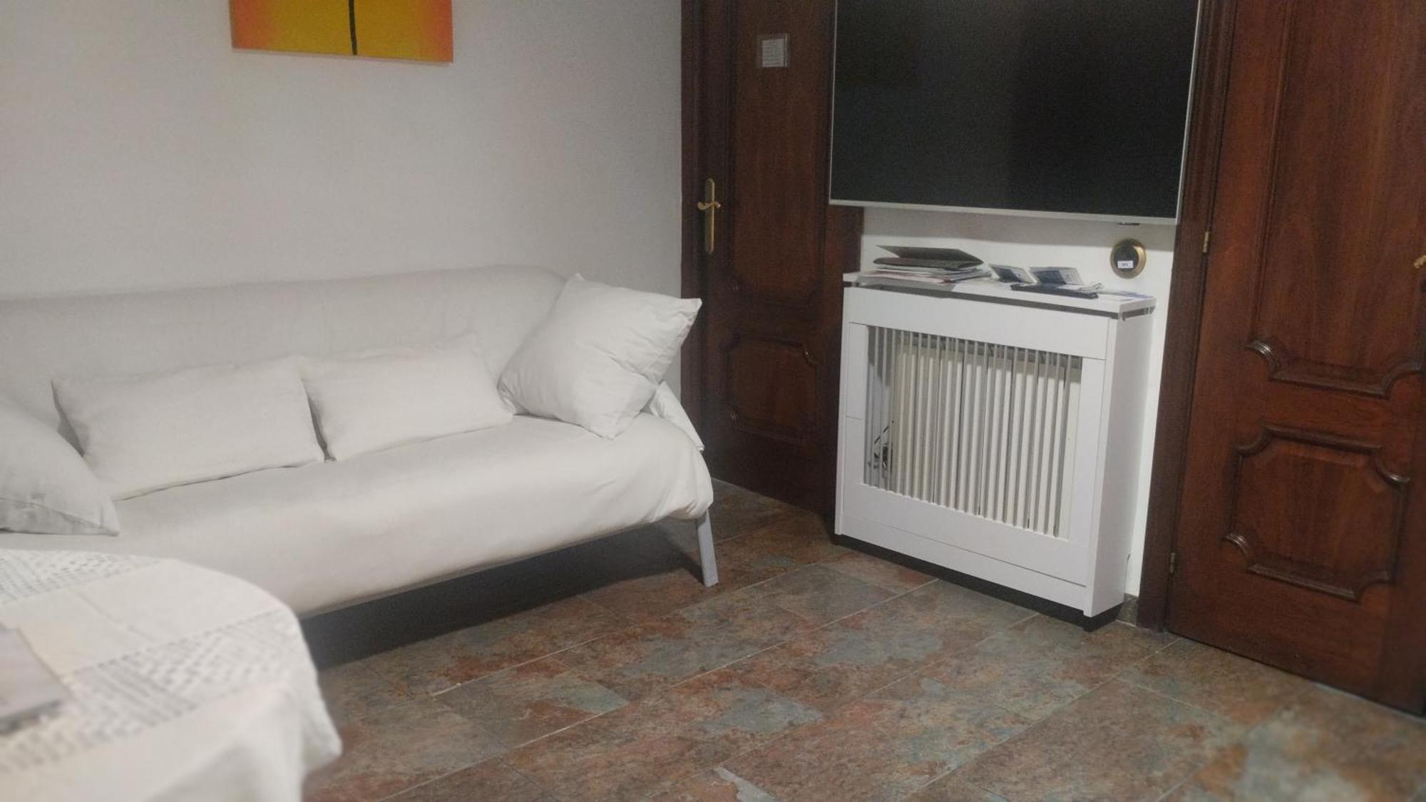 Habitaciones Individuales En Apartamento Madrid Eksteriør bilde